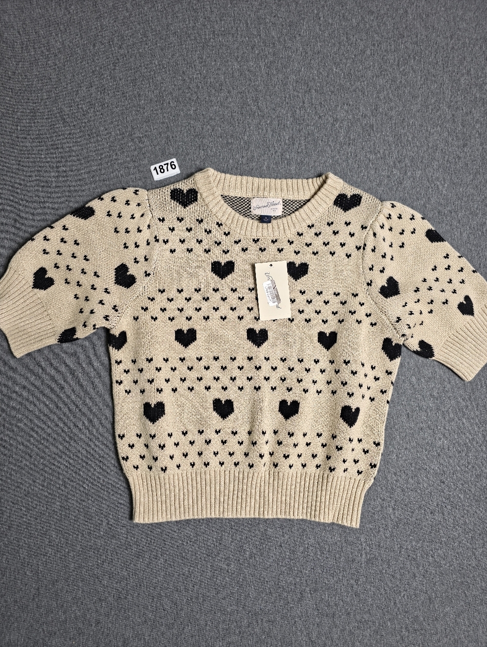 NWT Small Universal Thread Beige Sweater with Black Heart Knit Coquette Girl.